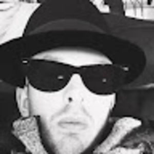 Meet your Posher, Travis